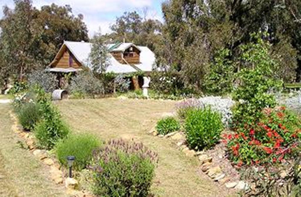Moonbeam Cottages & Rainbow Cafe Moonambel Εξωτερικό φωτογραφία